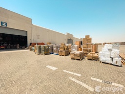 OPEN YARD