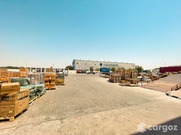 OPEN YARD
